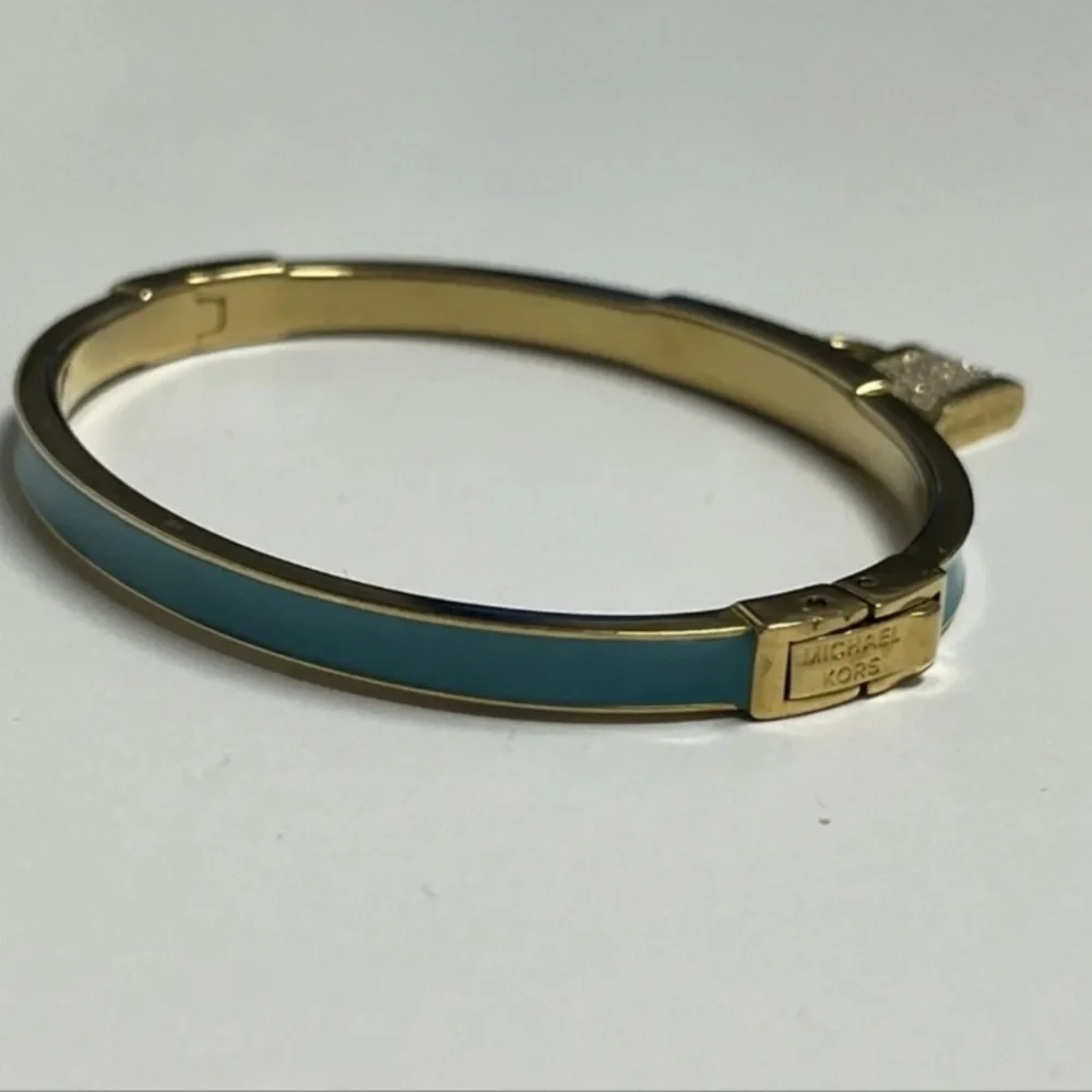 Stunningly pretty Michael Kors bracelets. - Picture 12 of 15